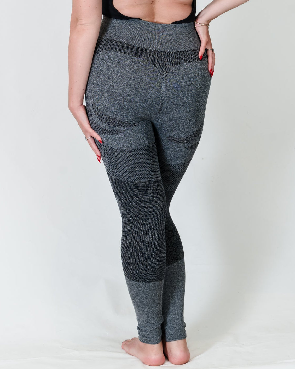 Engineered knit legging