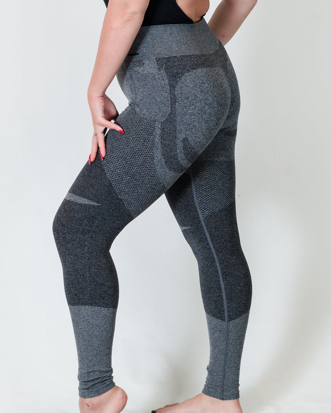 Engineered knit legging