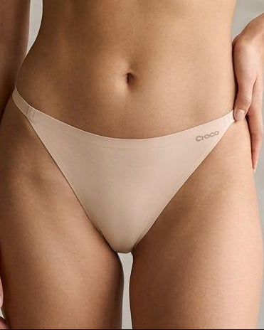 Cheeky tanga